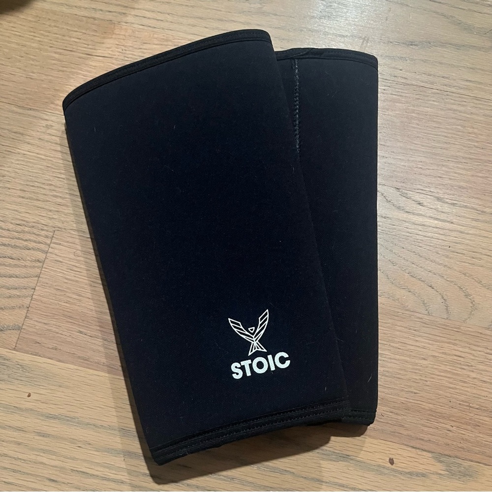Stoic weightlifting powerlifting knee sleeves